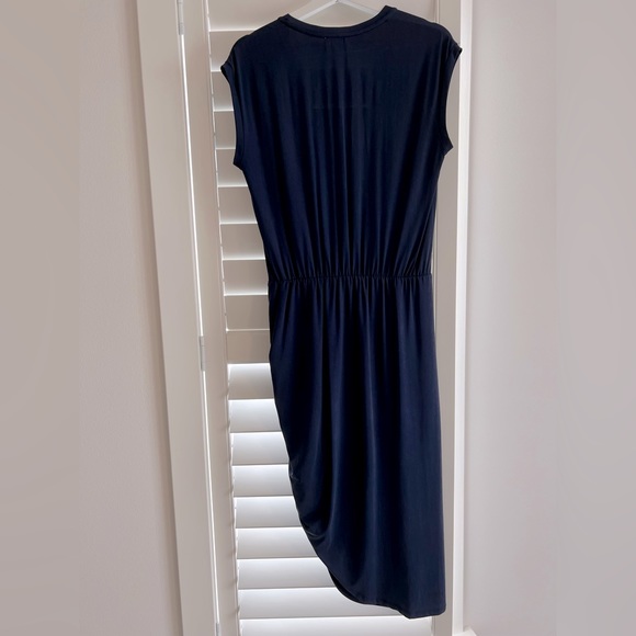 heartloom asymmetrical dress with tie cinch - Picture 2 of 4